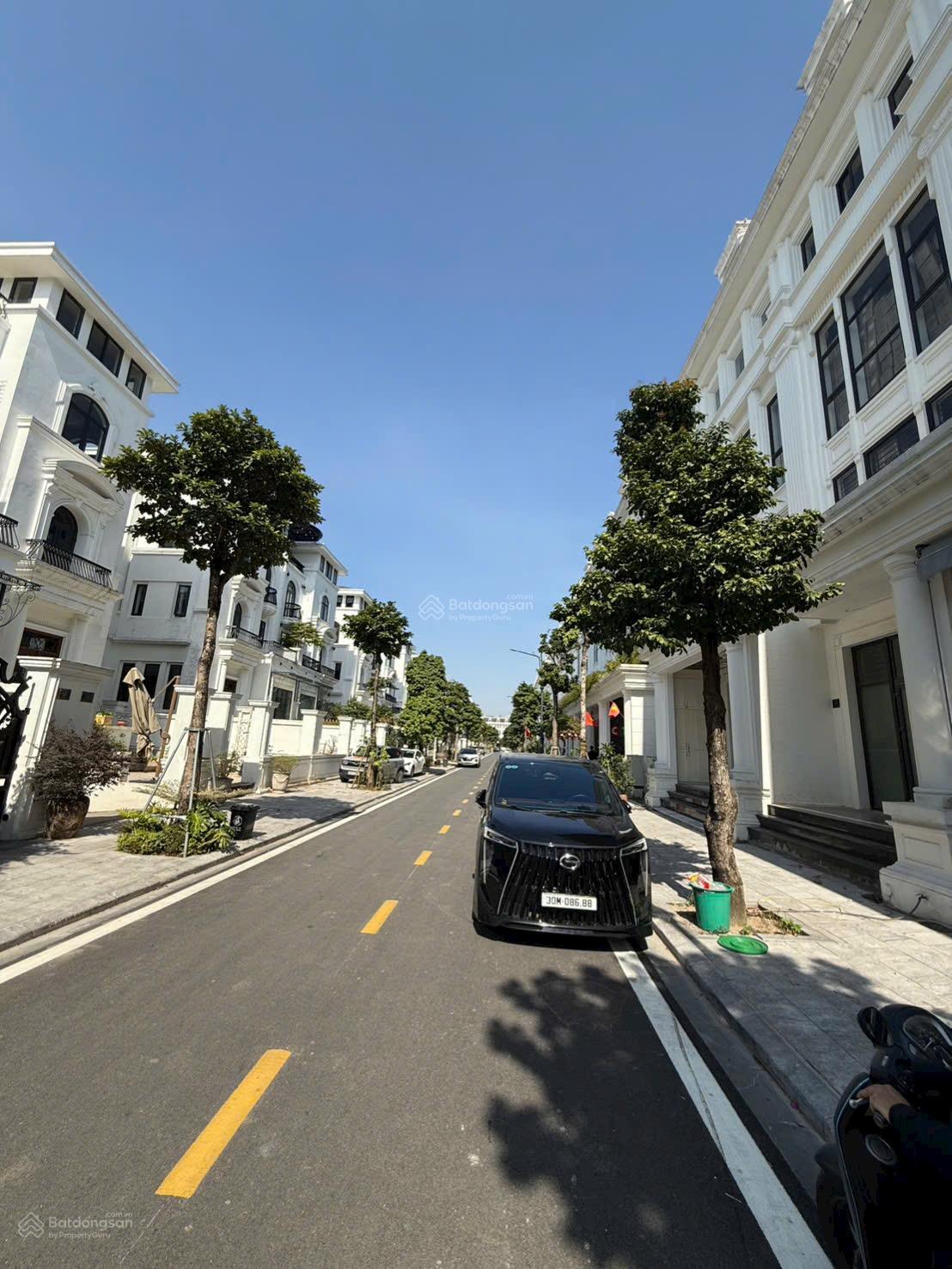 BÁN CĂN LIỀN KỀ VỊ TRÍ ĐẸP, GIÁ TỐT NHẤT THỊ TRƯỜNG, TRƯỚC NHÀ THOÁNG RỘNG LH 0961 730 ***