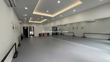 Cho thuê Văn phòng DT 450m2 , chỉ với giá 55tr/th tại Khu đô thị Him Lam Kênh Tẻ, Q7, có thang máy