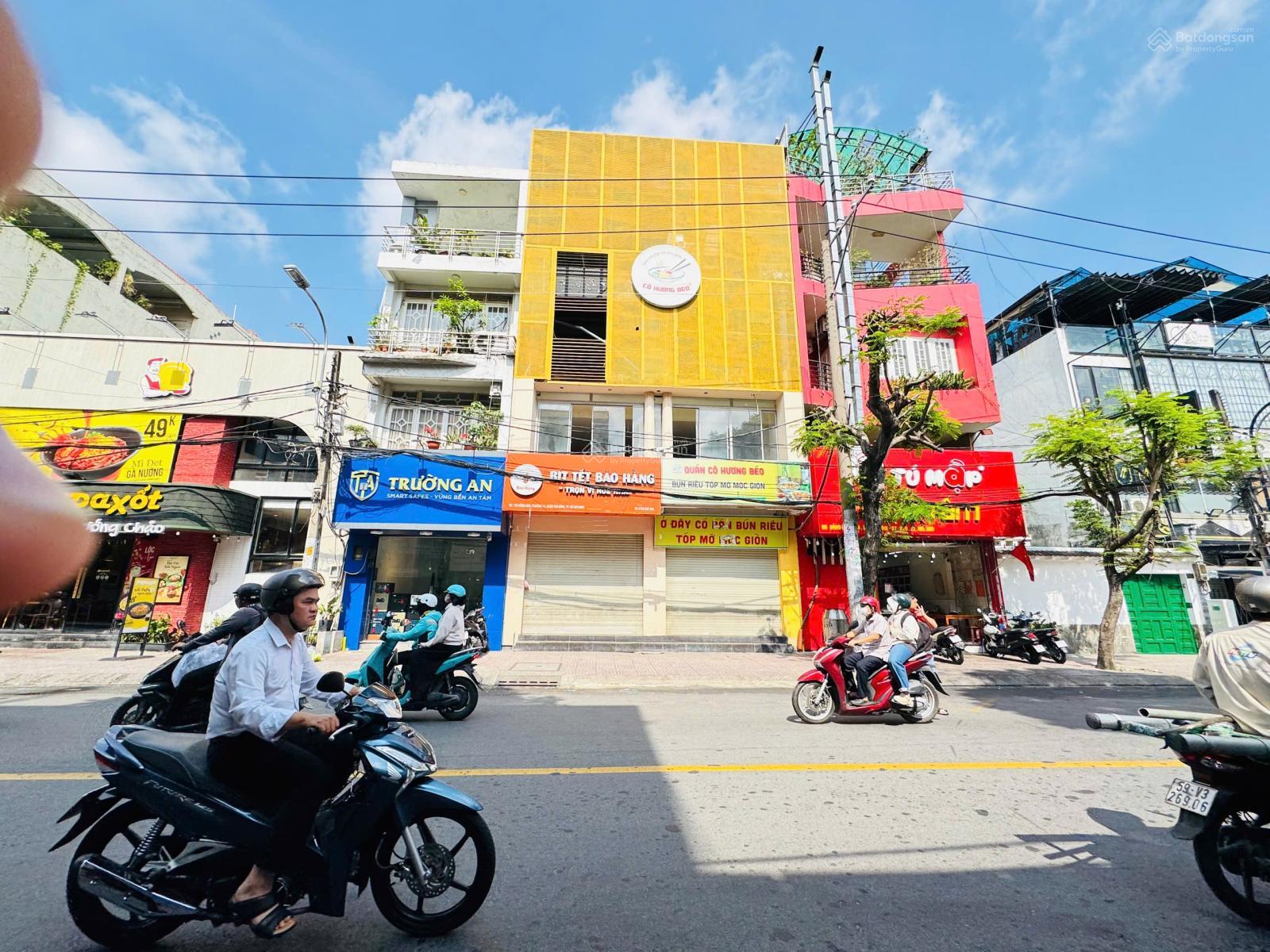 Chủ nhà cắt lỗ giảm 10 tỷ - DTCN 128m2 - Vị trí vàng kinh doanh tại quận Tân Bình
