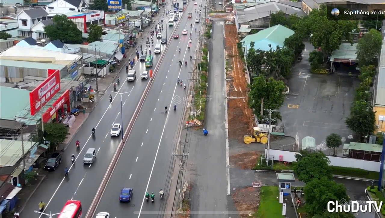 Cần bán gấp nhà riêng 275m2 ngay cổng chào Bình Dương - bệnh viện Quốc Tế Hạnh Phúc giá chỉ 8.2 tỷ