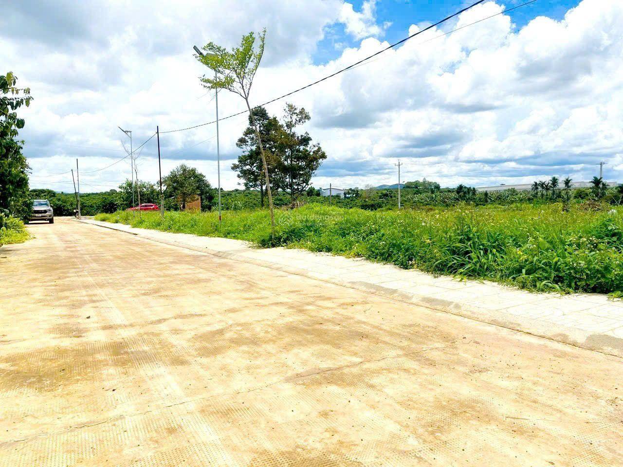 BÁN 1 LÔ ĐẤT ĐẸP ĐINH VĂN LÂM HÀ