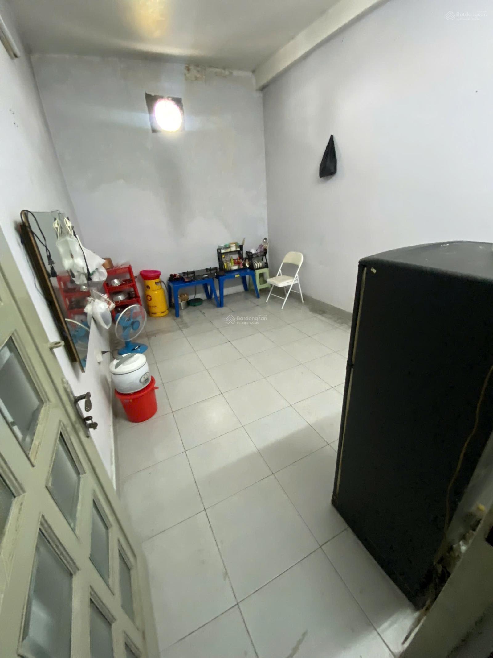 MTNC Văn Cao gần Nguyễn Sơn khu KD đông đúc 3 tầng giá rẻ