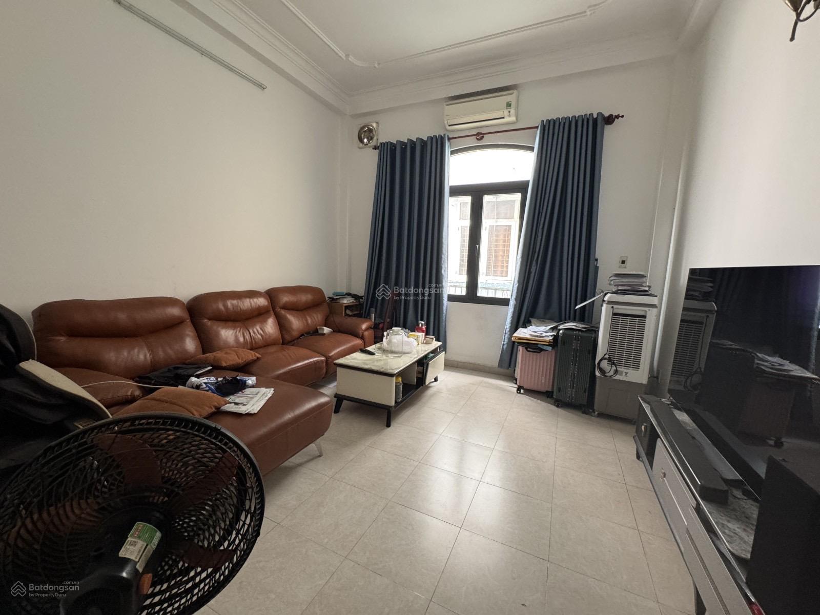 Hàng hiếm - vị trí rất đẹp gần ĐH Hutech sau lưng căn MT Nguyễn Gia Trí - đường 8m 4x16m 4 tầng Hàng hiếm - vị trí rất đẹp gần ĐH Hutech sau lưng căn MT Nguyễn Gia Trí - đường 8m 4x16m 4 tầng