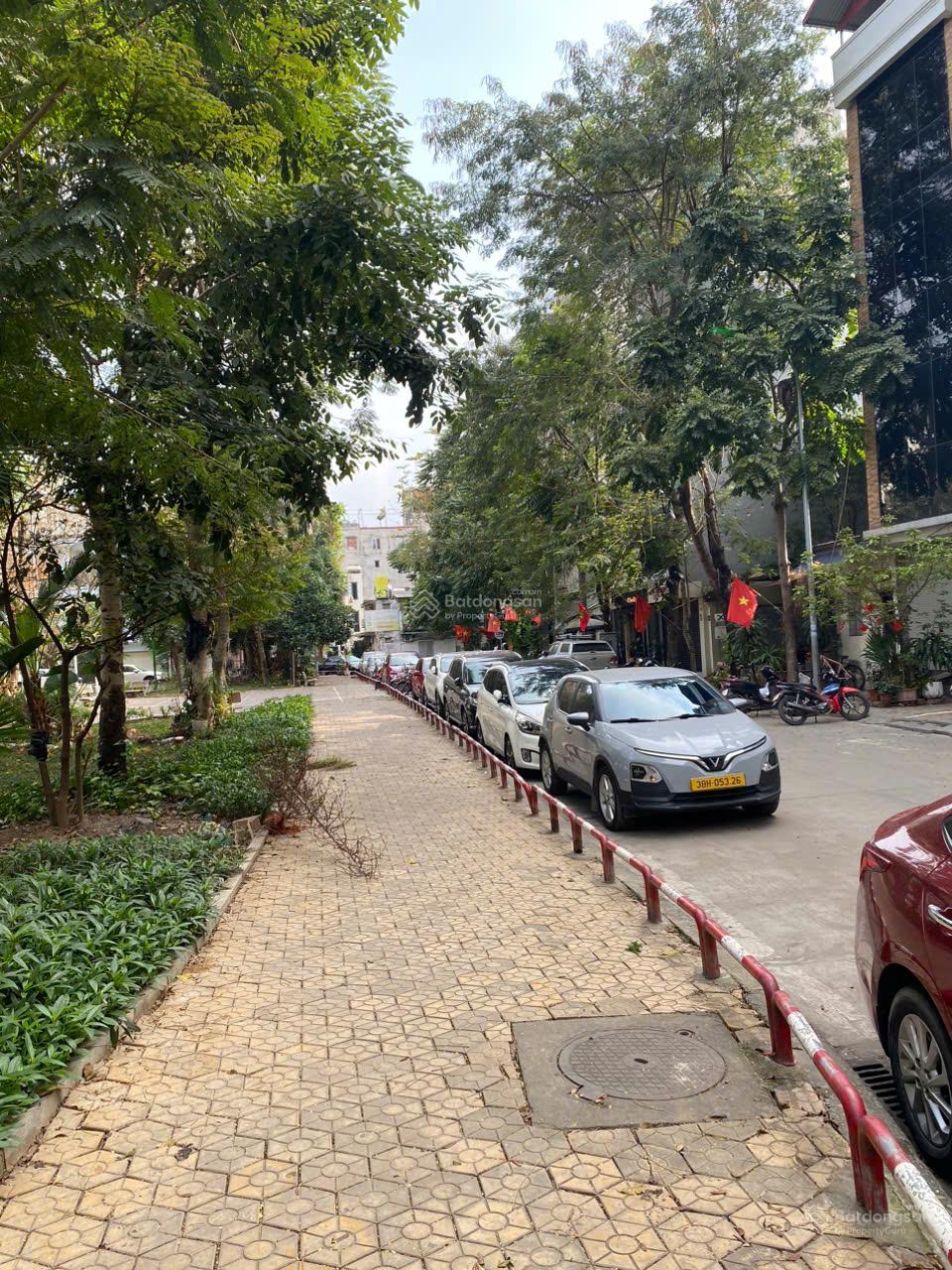 Chính chủ bán đất 350m2 Mặt Vườn Hoa Trần Quang Diệu Mặt Tiền 12m Sổ Đỏ Chính Chủ 125 tỷ