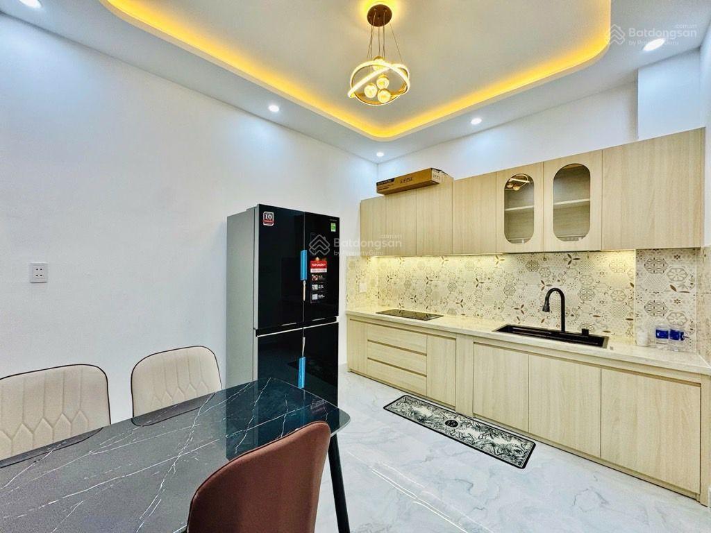 TBH/nhỉnh 5tyxxx - một siêu phẩm 4 tầng full nội thất xịn nằm ngay trung tâm BT - LH 07086** Ms Vân