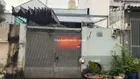 Nhà 2 tầng kế Vincom Nguyễn Xí - Kế bên bờ kè rạch xuyên tâm - Thông số 5x25m - Hẻm xe hơi 8m.