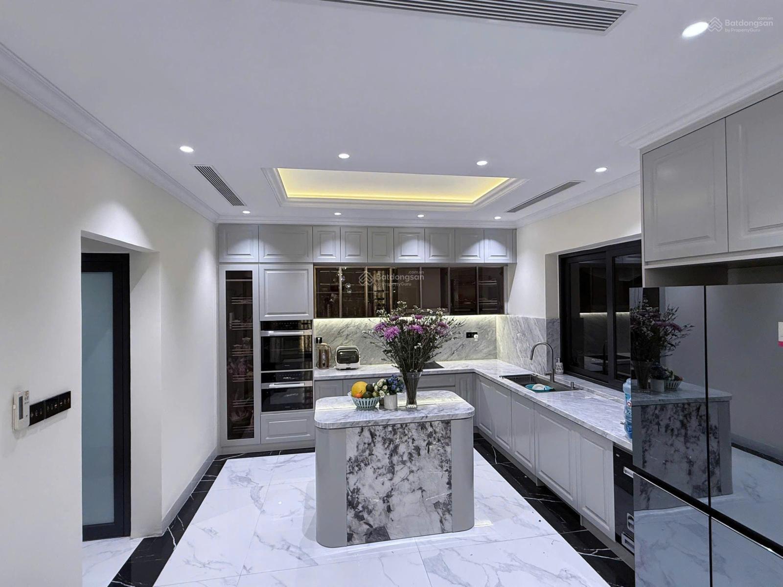 Rẻ nhất Thảo Điền! Biệt thự đẹp 3 lầu thiết kế 7PN, 7WC, khai thác dòng tiền nhanh chỉ 48 tỷ