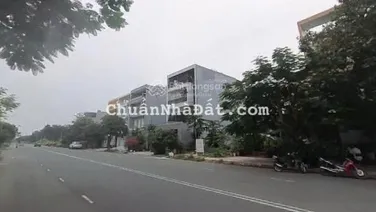 Bán Đất Đường 46 Phường Cát Lái Diện Tích 8x20m đường rộng 24m Vĩa Hè Bự Giá 15 Tỷ Thương Lượng