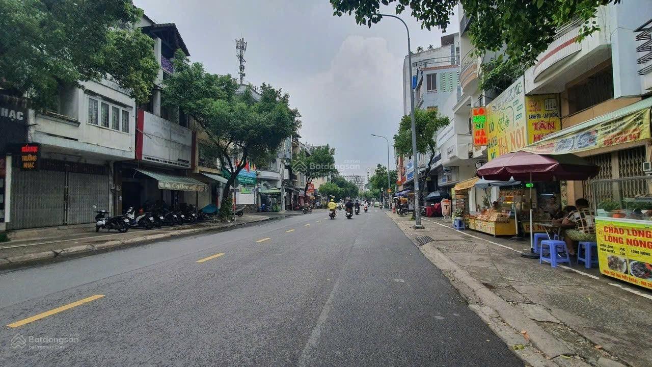 CHỦ NGỘP BANK CẦN BÁN KHUÔN ĐẤT LỚN MT ĐƯỜNG HOÀNG HOA THÁM QUẬN BÌNH THẠNH.DT:14x24m GIÁ 65 TỶ.