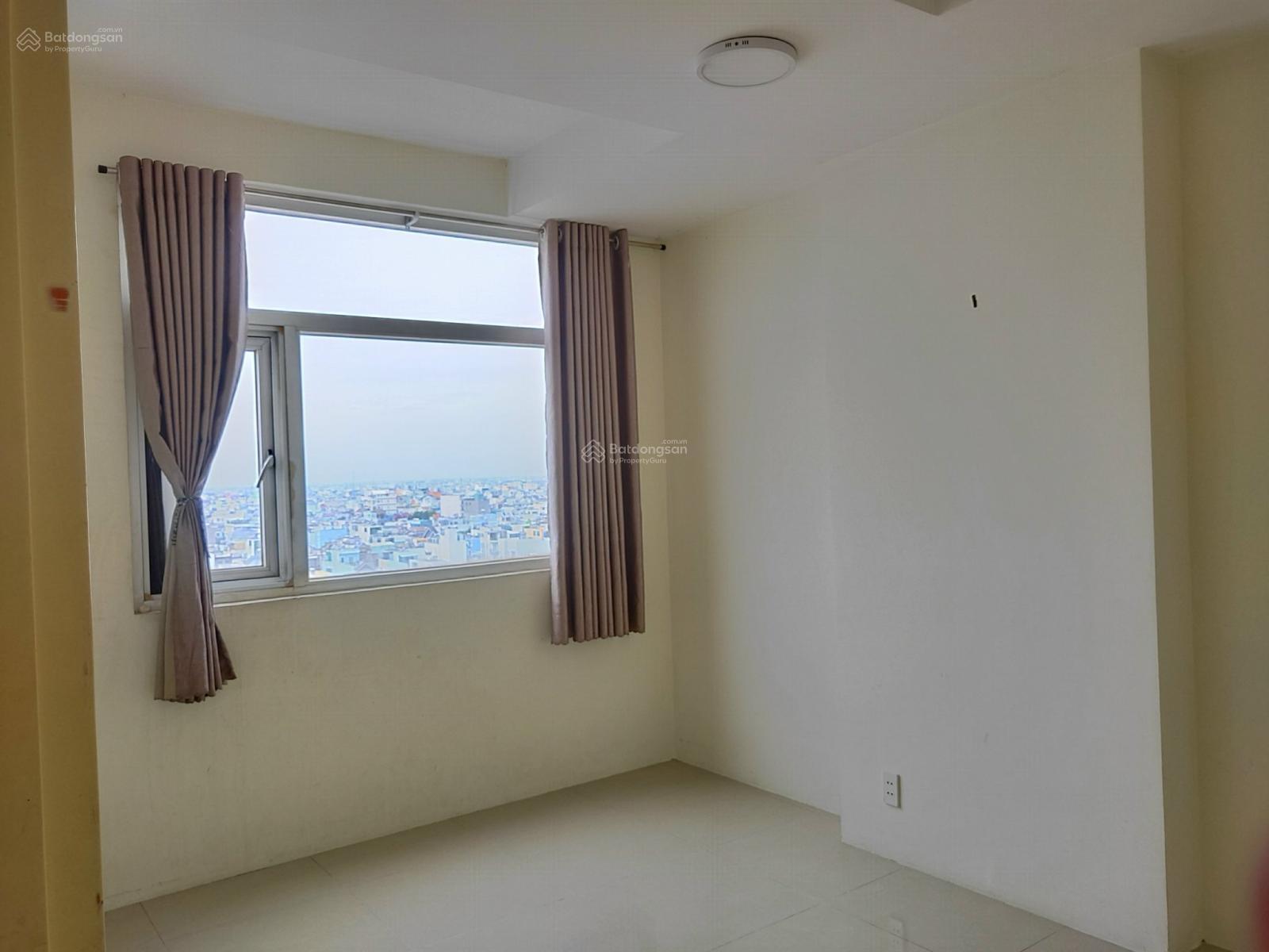 Cần bán căn hộ Hoàng Kim Thế Gia lầu cao, nhà mới. Diện tích 75m2, 3PN, giá bán 3.250 tỷ, có sổ