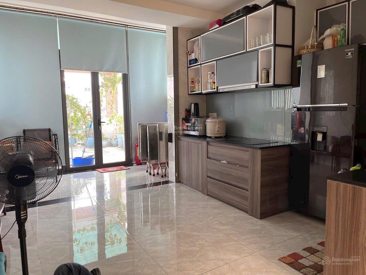 Giá đầu tư! Căn góc hẻm 8m Lê Văn Sỹ. Q3. 6*12m. 3 tầng. 12.5 tỷ TL Giá đầu tư! Căn góc hẻm 8m Lê Văn Sỹ. Q3. 6*12m. 3 tầng. 12.5 tỷ TL