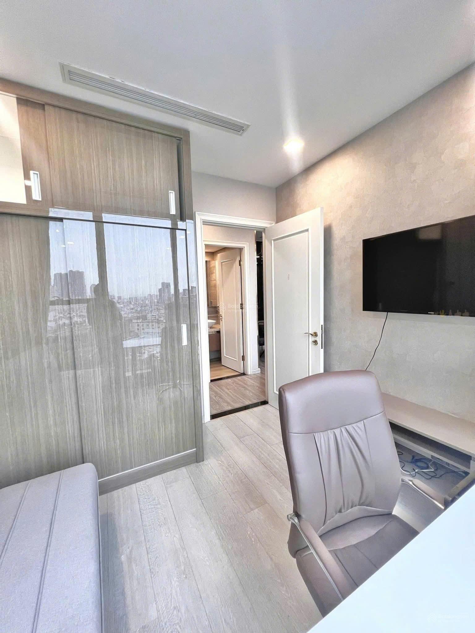 Cho thuê CC ICON 56, 60m2, 18 triệu VND, 2PN, 1WC, đầy đủ tại Bến Vân Đồn