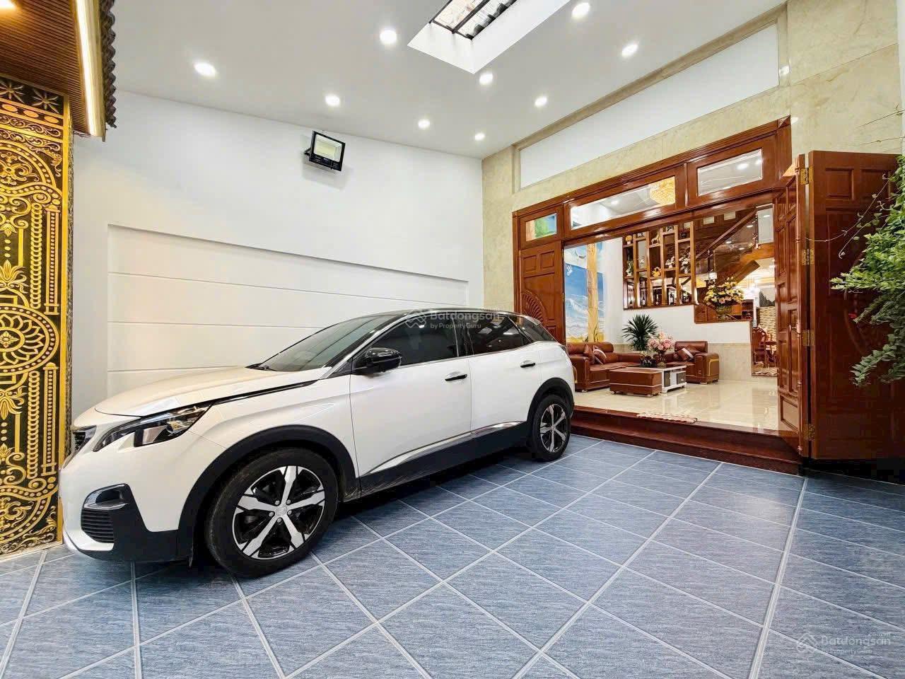 BIỆT THỰ FULL NỘI THẤT 5*25m 4LẦU ST 5PN 6WC HXH NGUYỄN TƯ GIẢN