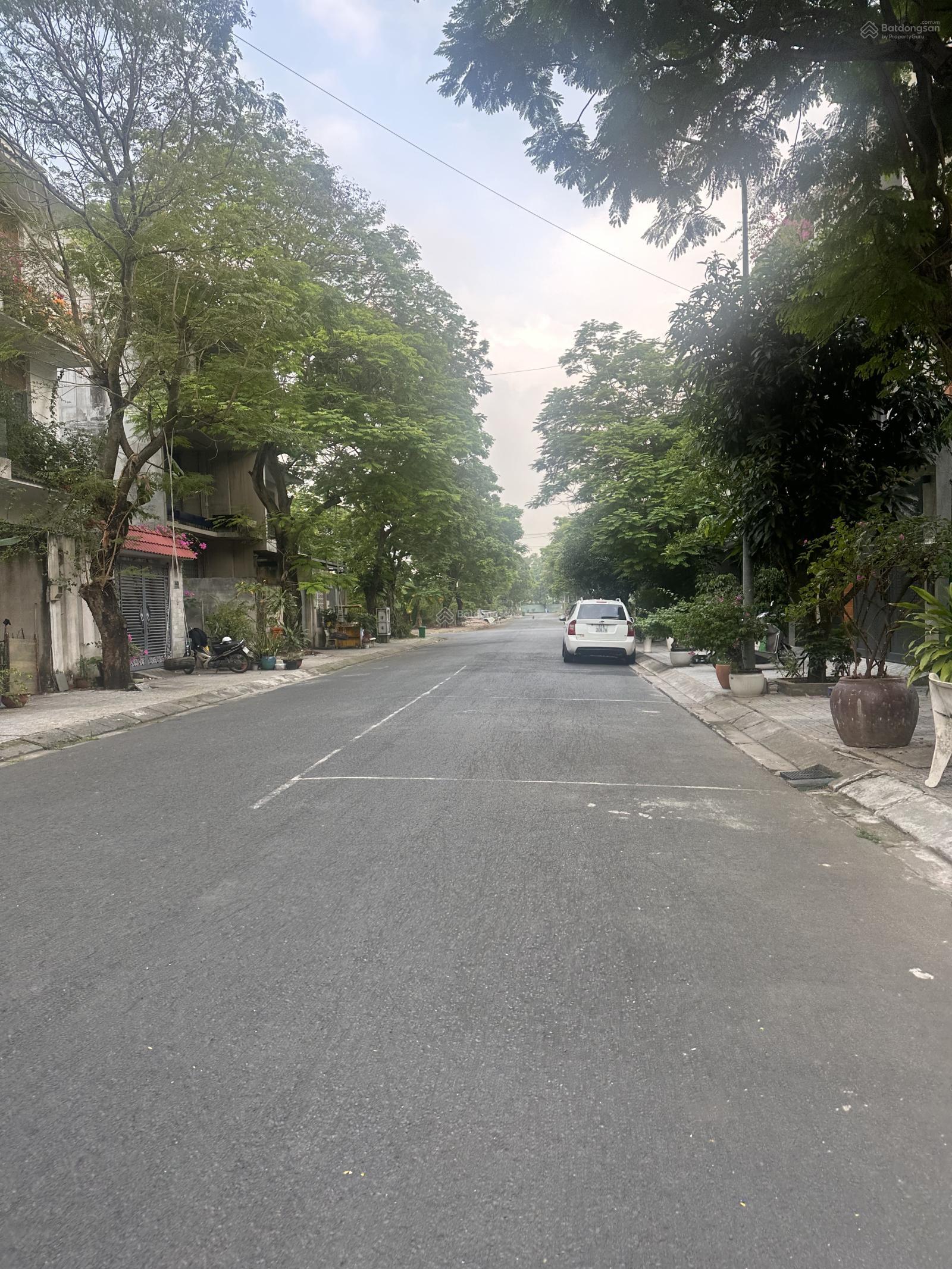 Bán gấp 2 lô Nam Long Sát đỗ Xuân hợp Q9 , DT 4.5x20 sỗ cá nhân giá 9.5 tỷ