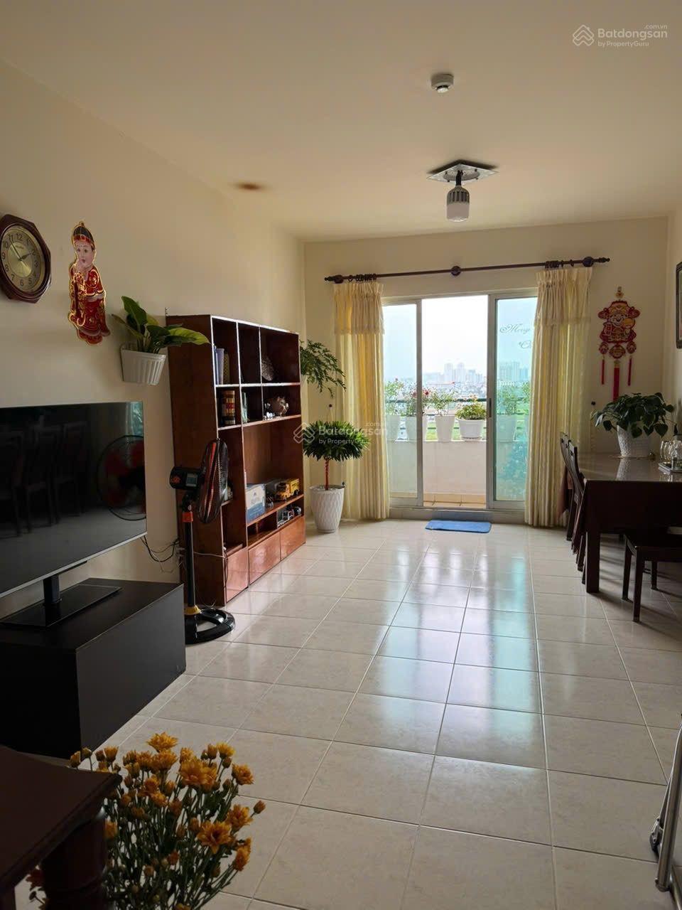 Bán gấp căn hộ Conic Đông Nam Á KDC Conic 13B. Diện tích 69.8m2 gồm 2ph 1wc. Sổ hồng. Giá 2tỷ Bán gấp căn hộ Conic Đông Nam Á KDC Conic 13B. Diện tích 69.8m2 gồm 2ph 1wc. Sổ hồng. Giá 2tỷ