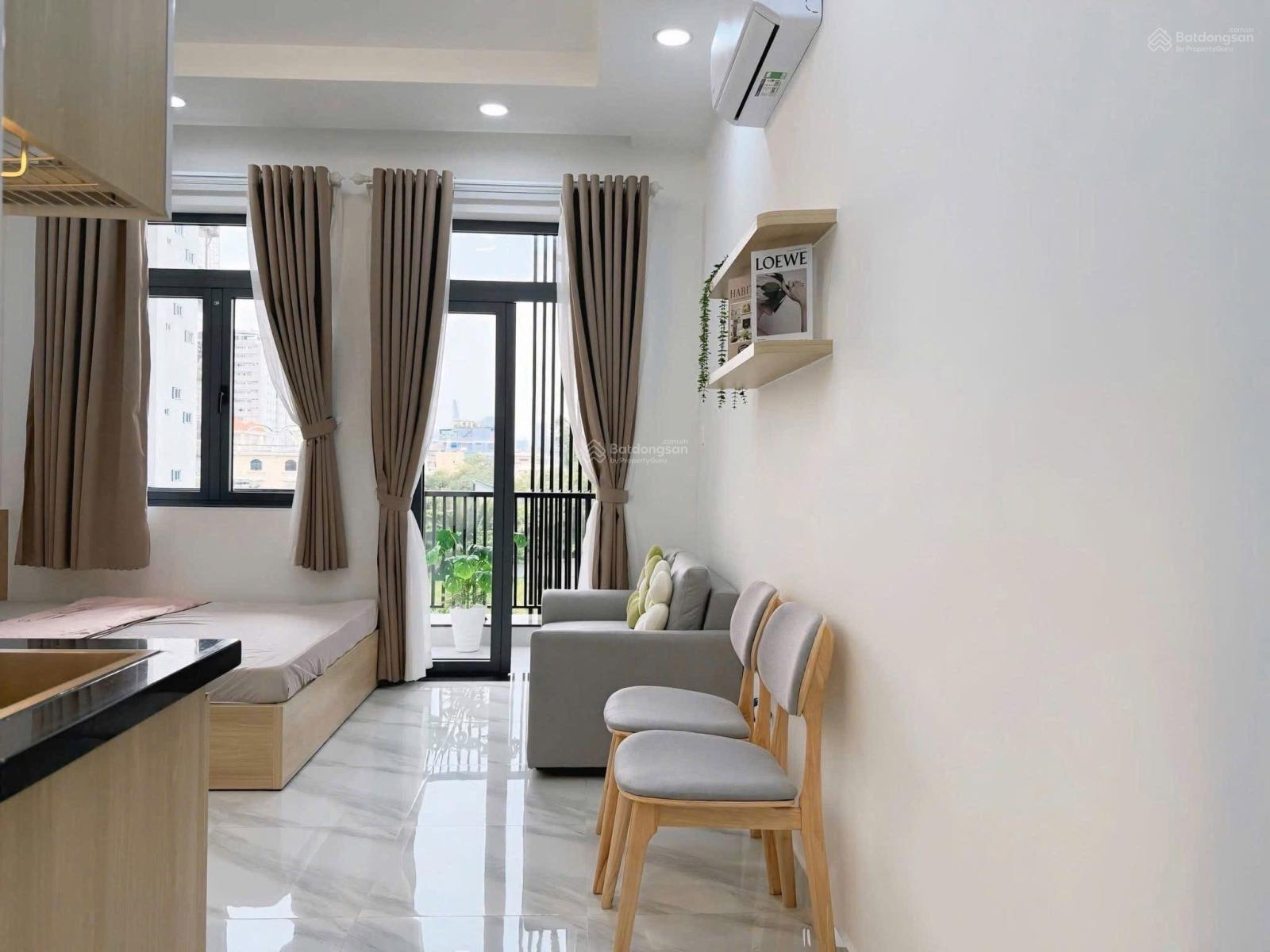 Căn hộ ban công thoáng đầy đủ nội thất máy giặt riêng Tô Hiến Thành quận 10 gần siêu thị Big C