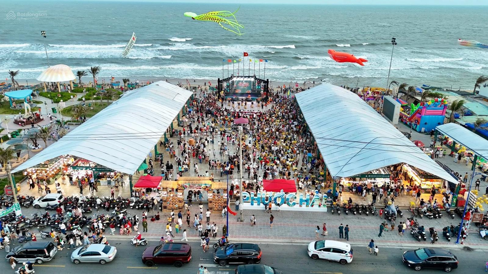 1 lô duy nhất rẻ nhất thị trường mặt tiền ven biển 994 ngang 10x57m 100m2 TC giá 6tỷ6, 0908 235 ***