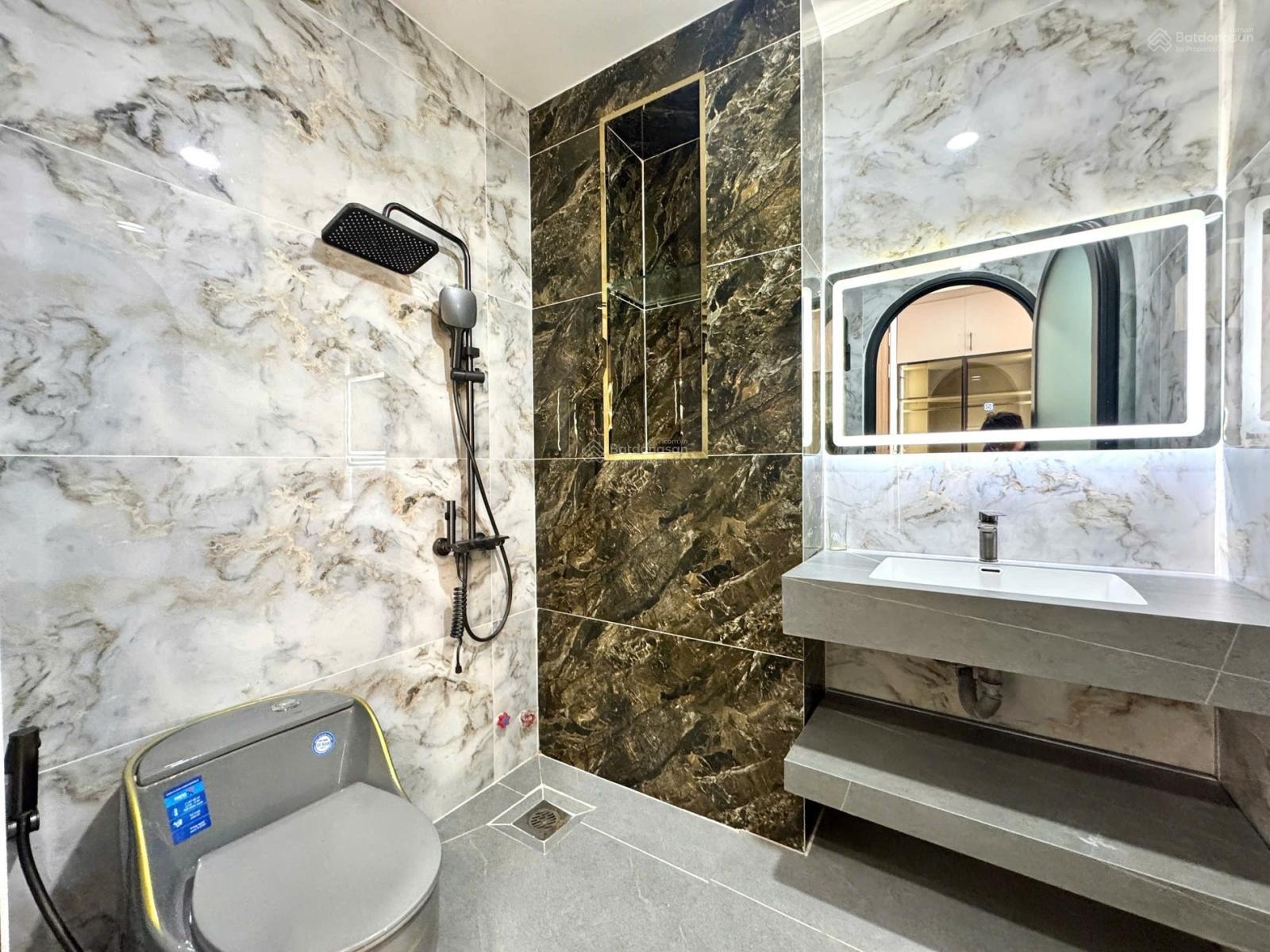 BÌNH LỢI - NHÀ 5 TẦNG - ĐƯỜNG 12M XE TẢI VI VU - NGANG 5,5 - PHÙ HỢP LÀM VP/CHDV