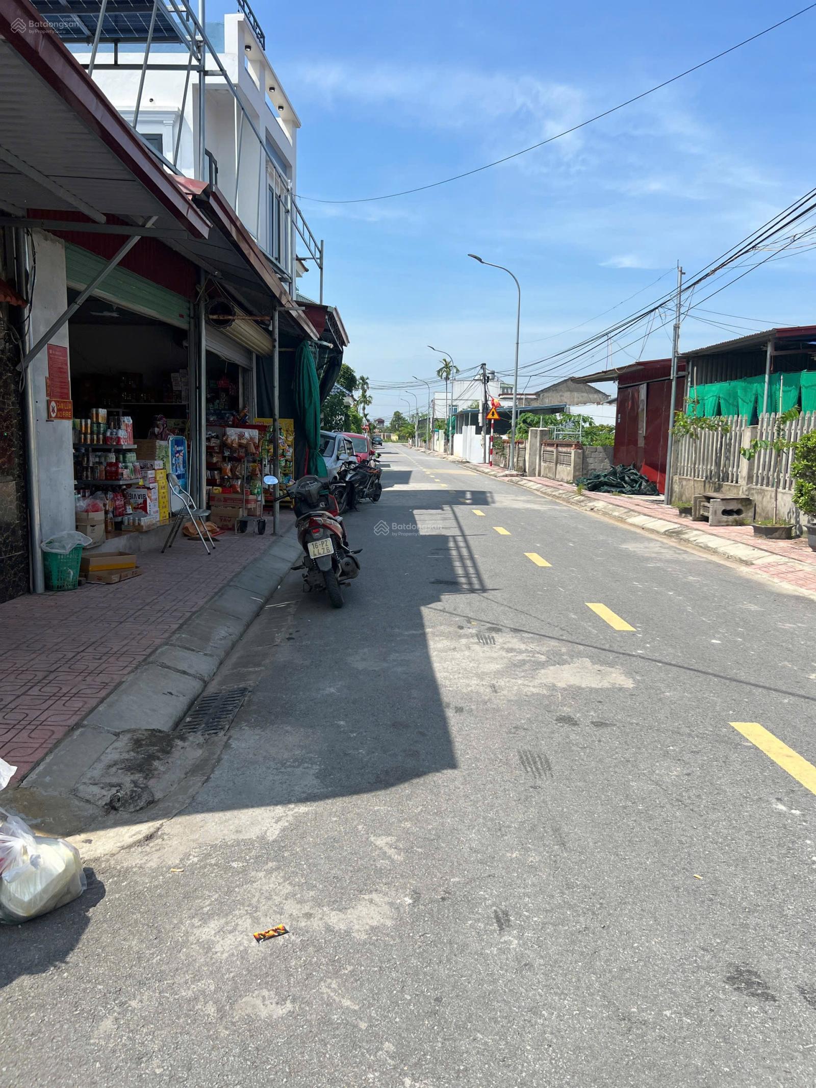 Bán nhà 79m2 Đức Phong Đại Đồng Kiến Thuỵ gần ga tàu +Vinhomes oto đỗ sân giá 1tỷ890tr. 0989 335 ***