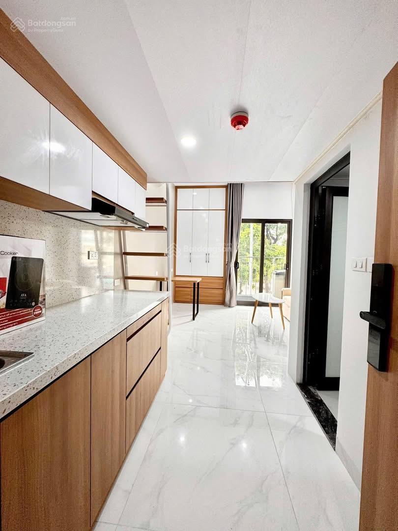 Thuê ngay phòng 35m2, full nội thất, bancol lớn, ngay Chu Văn An, Bình Thạnh