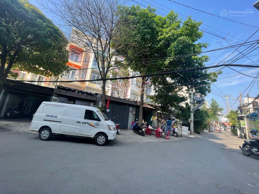 Nhà đẹp 4 tầng - 4 x 23m - An Nhơn Gò Vấp, hẻm lớn hơn mặt tiền xe hơi đậu trong nhà chỉ hơn 9 tỷ