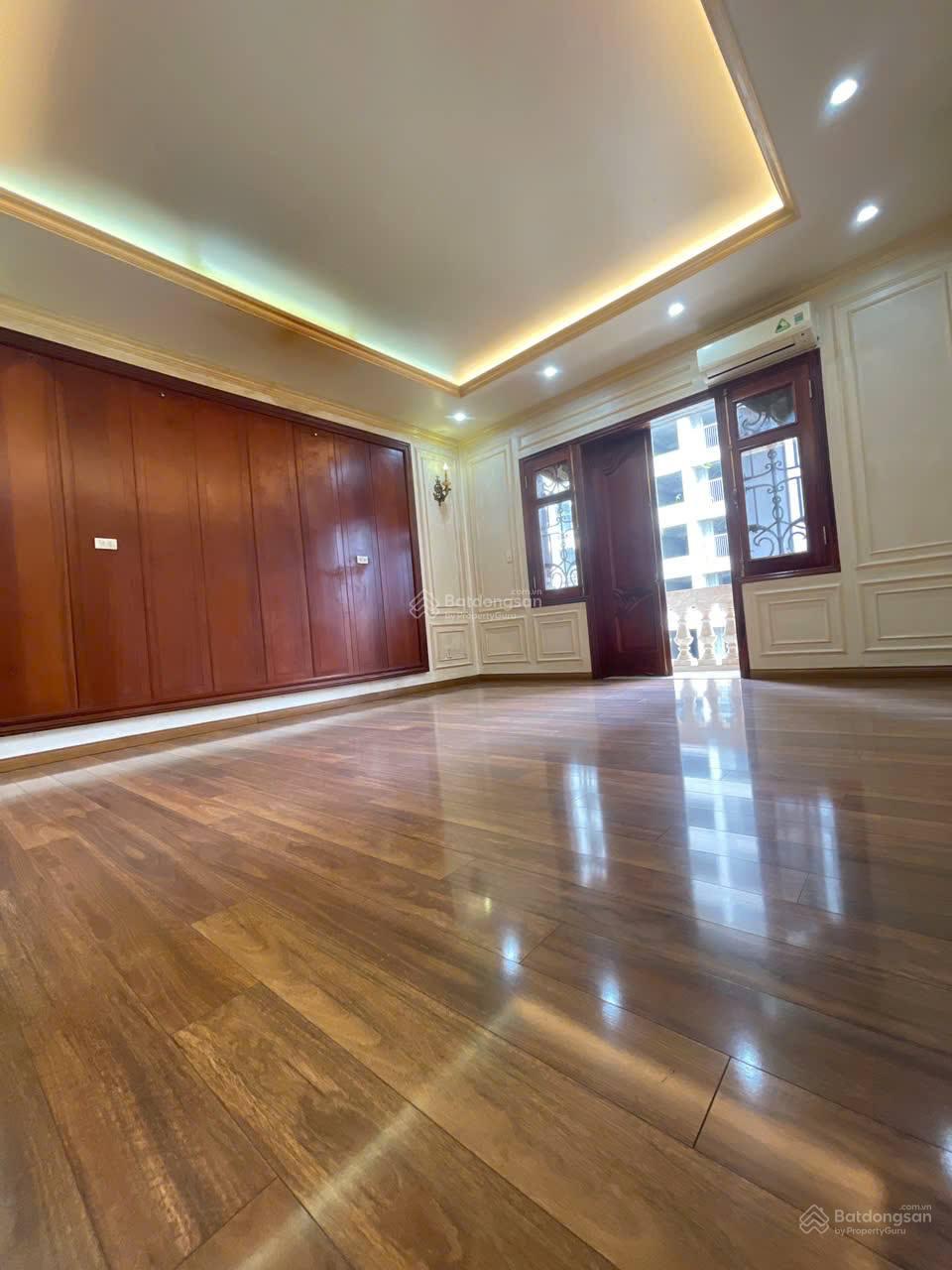 Cho thuê biệt thự view công viên thoáng đãng KĐT Mỹ Đình 2. DT 200m x 4 tầng, mt 12m. Giá 40tr