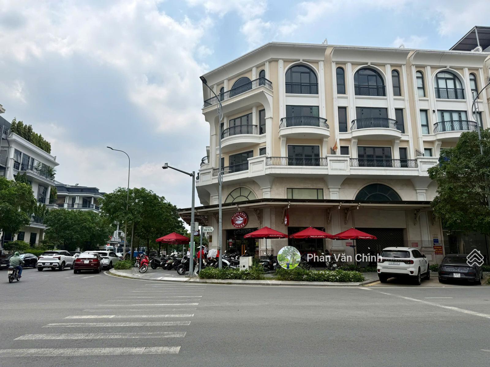 Bán căn góc MT Đinh Thị Thi, KĐT Vạn Phúc (248m2) vị trí đẹp giá 78 tỷ