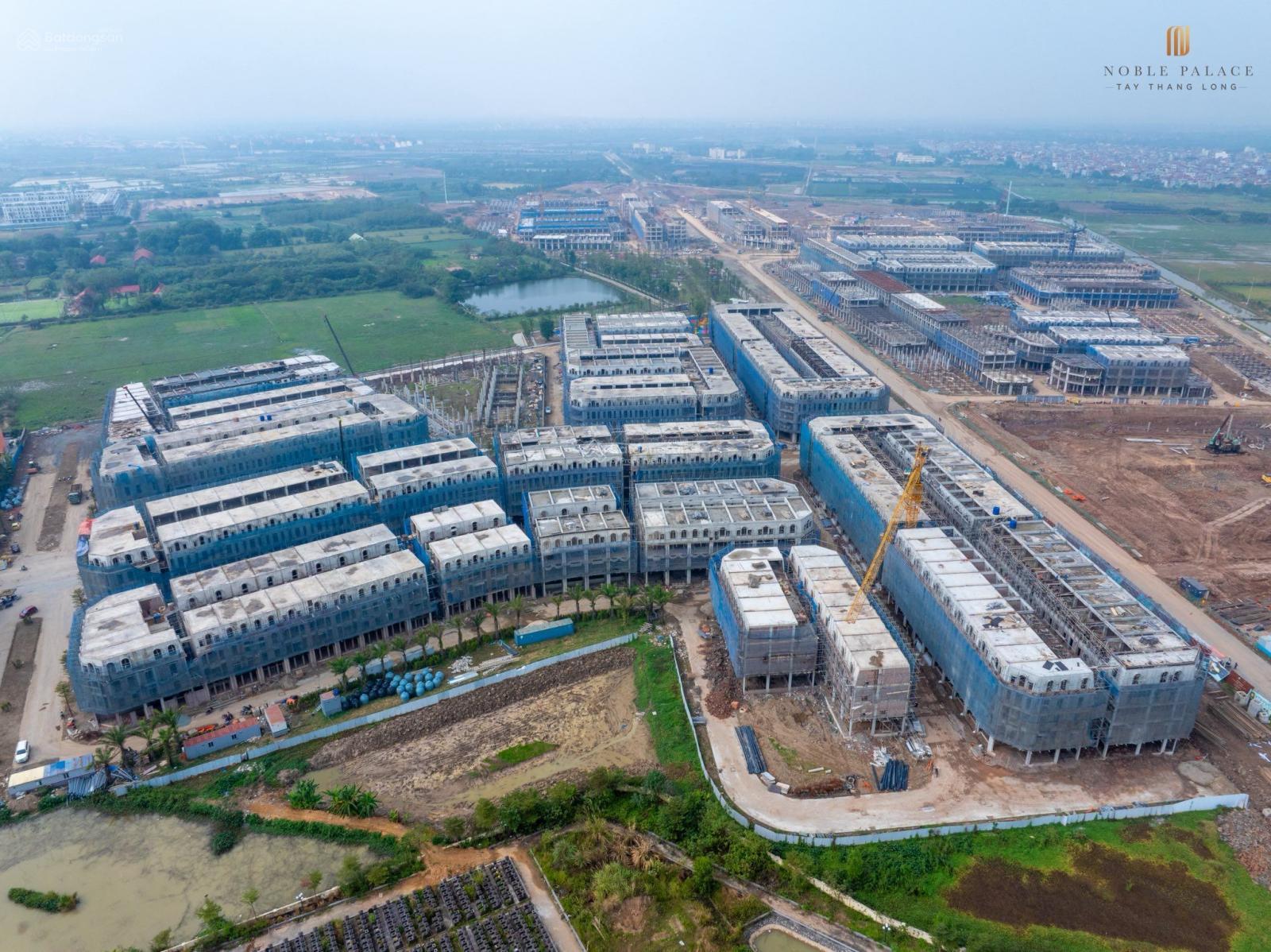 NHỈNH 11.X TỶ CÓ NHÀ PHỐ MẶT Đ.HOÀNG QUỐC VIỆT KÉO DÀI MẶT TIỀN 5M NHẬN NHÀ NGAY T3/2026