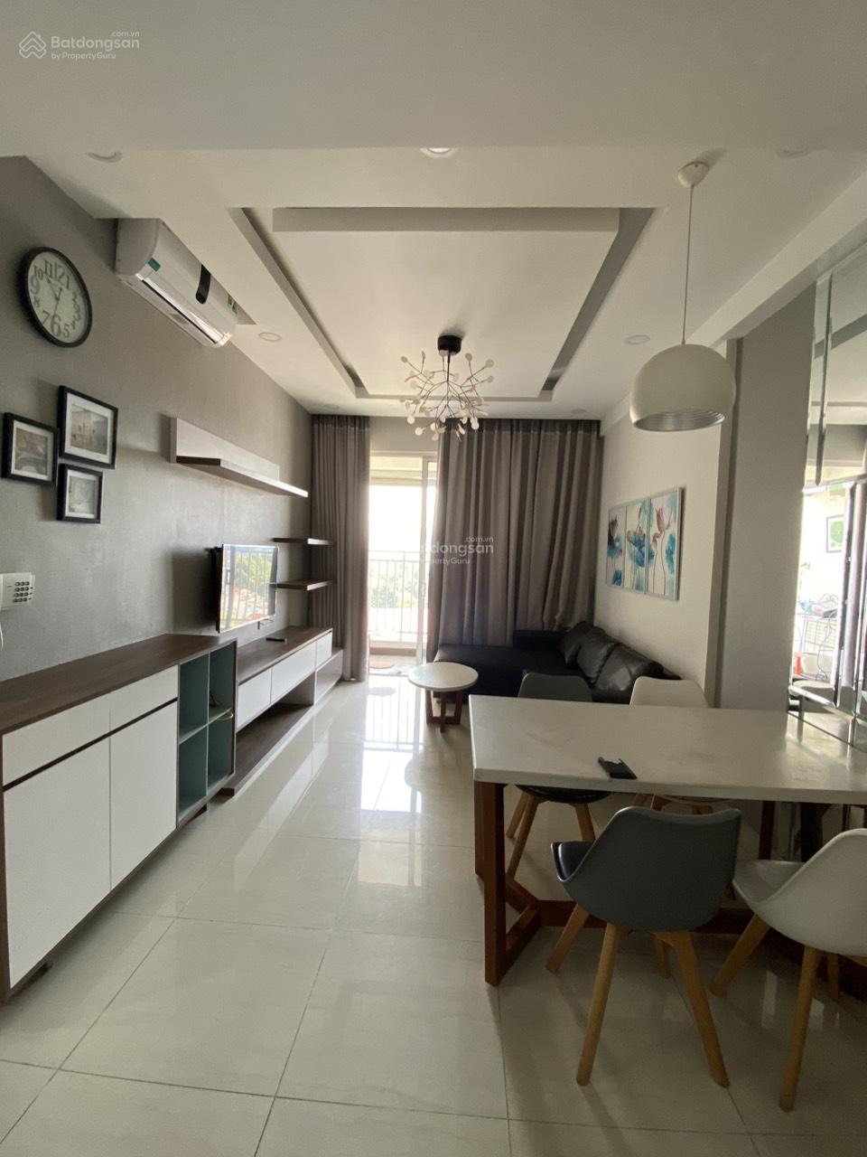 Cần bán căn 2PN.2WC đầy đủ nội thất y hình The Botanica giá chỉ 6 tỷ TL