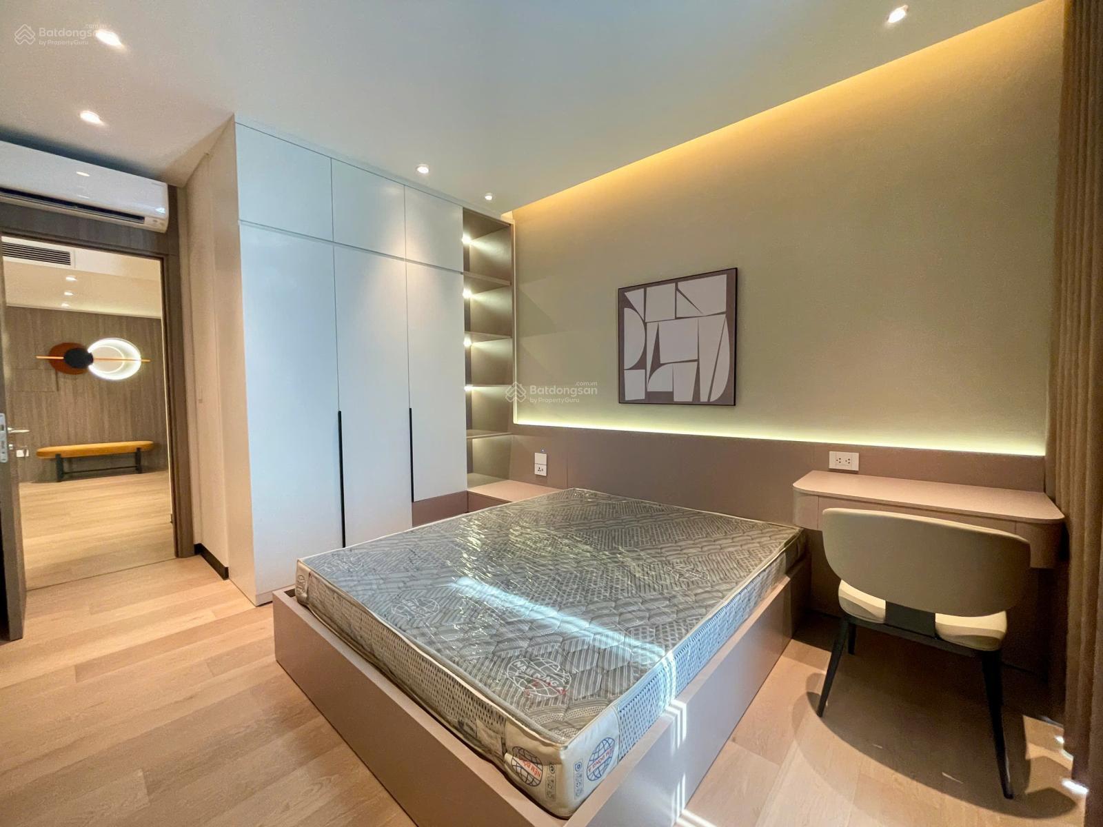 Cho thuê căn hộ Hong Kong Tower - 243A Đê La Thành, 3PN, full đồ, giá 20 tr/tháng