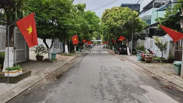 Nắm chính chủ cần bán nhà cấp 4 đường Hoàng Đạo Thúy, vị trí đẹp 120m2. LH 0947 674 *** Hưng