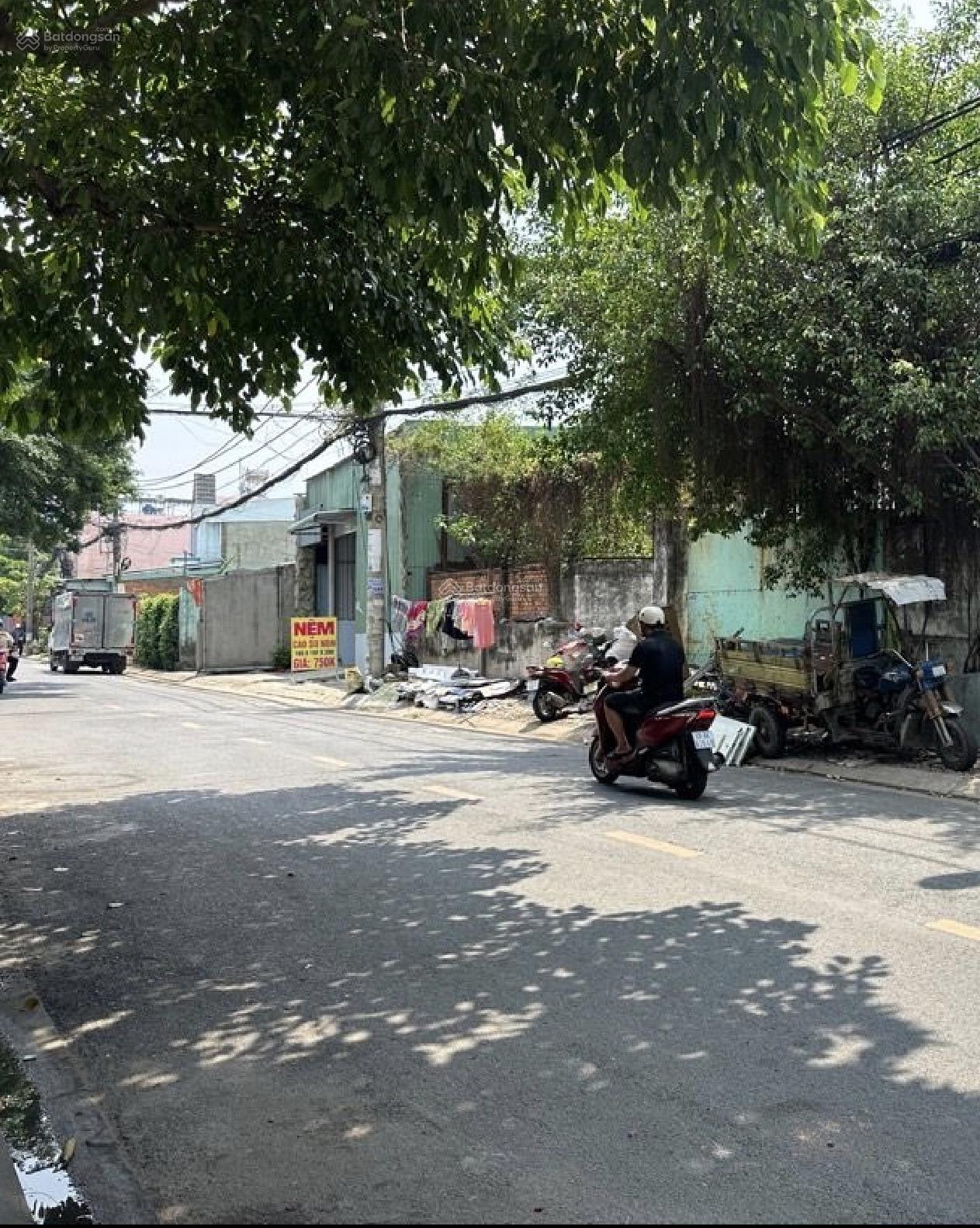 Đất HXH thông HT13 - Q12, gần chợ Đông Quang 70m2 giá 3.5 tỷ TL