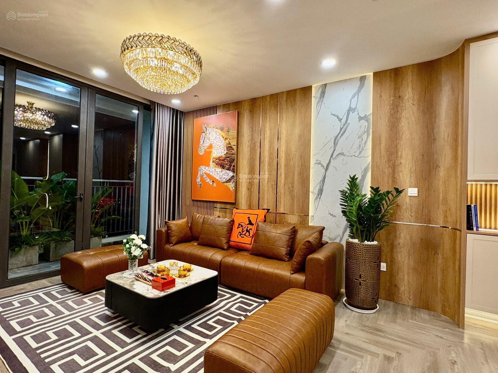 Chính chủ bán căn 3 ngủ 126m2 tại D. Le Pont Dor - Hoàng Cầu, tòa B, full đồ, sổ đỏ.