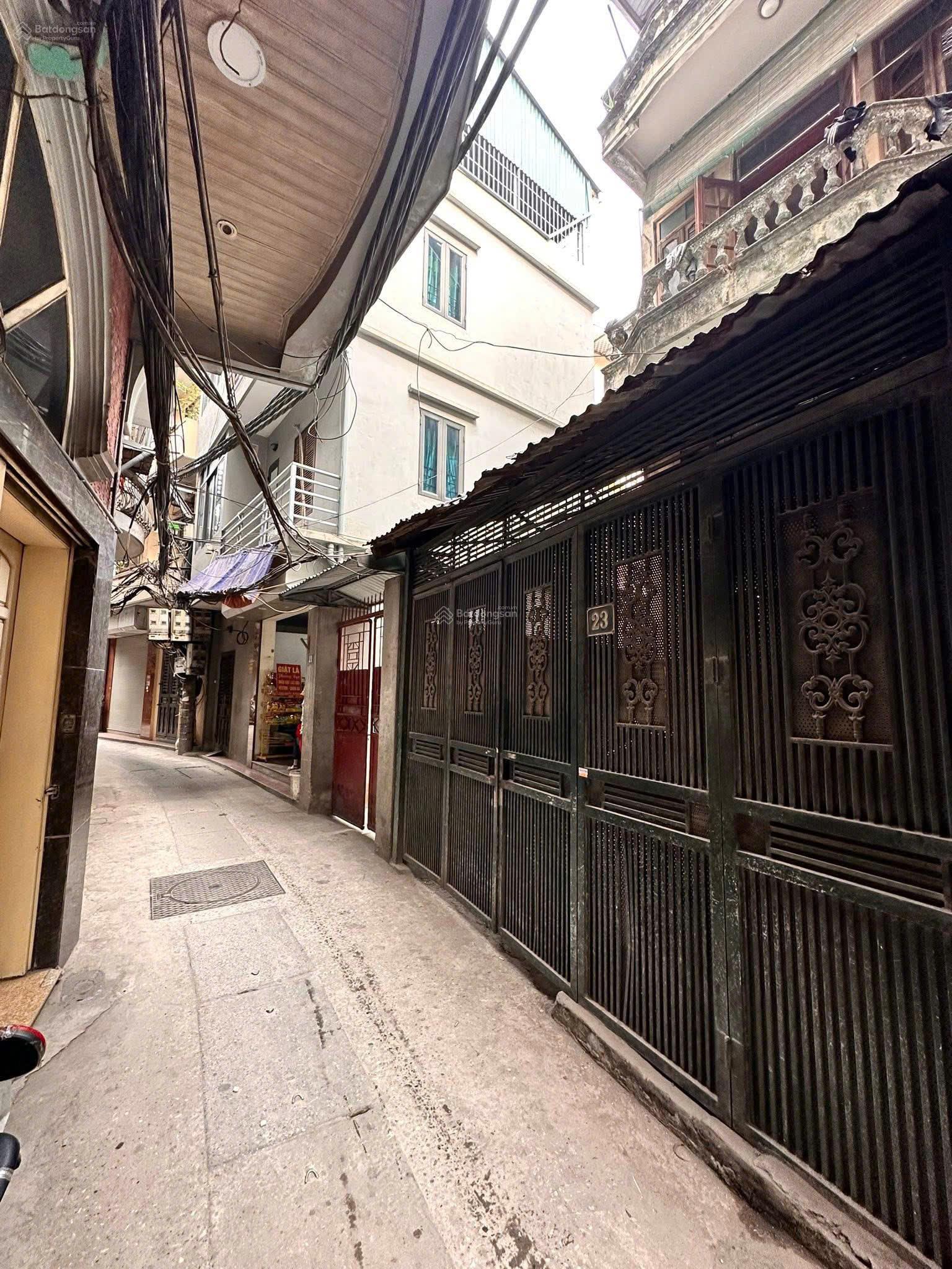 Hiếm ! Đất đẹp 350m ra Hồ Tây, mặt ngõ thông kinh doanh, phố Văn Cao, Tây Hồ, DT 60m2, 12.7 tỷ