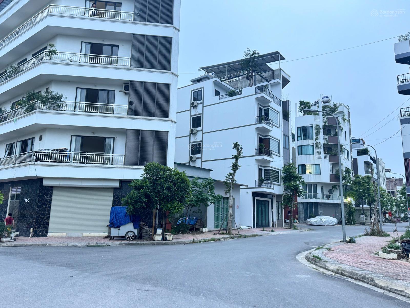 Bán Đất tặng nhà 95m phố Thạch Bàn, Long Biên - đường 15m, mặt tiền khủng - KINH DOANH nhỉnh 19 tỷ