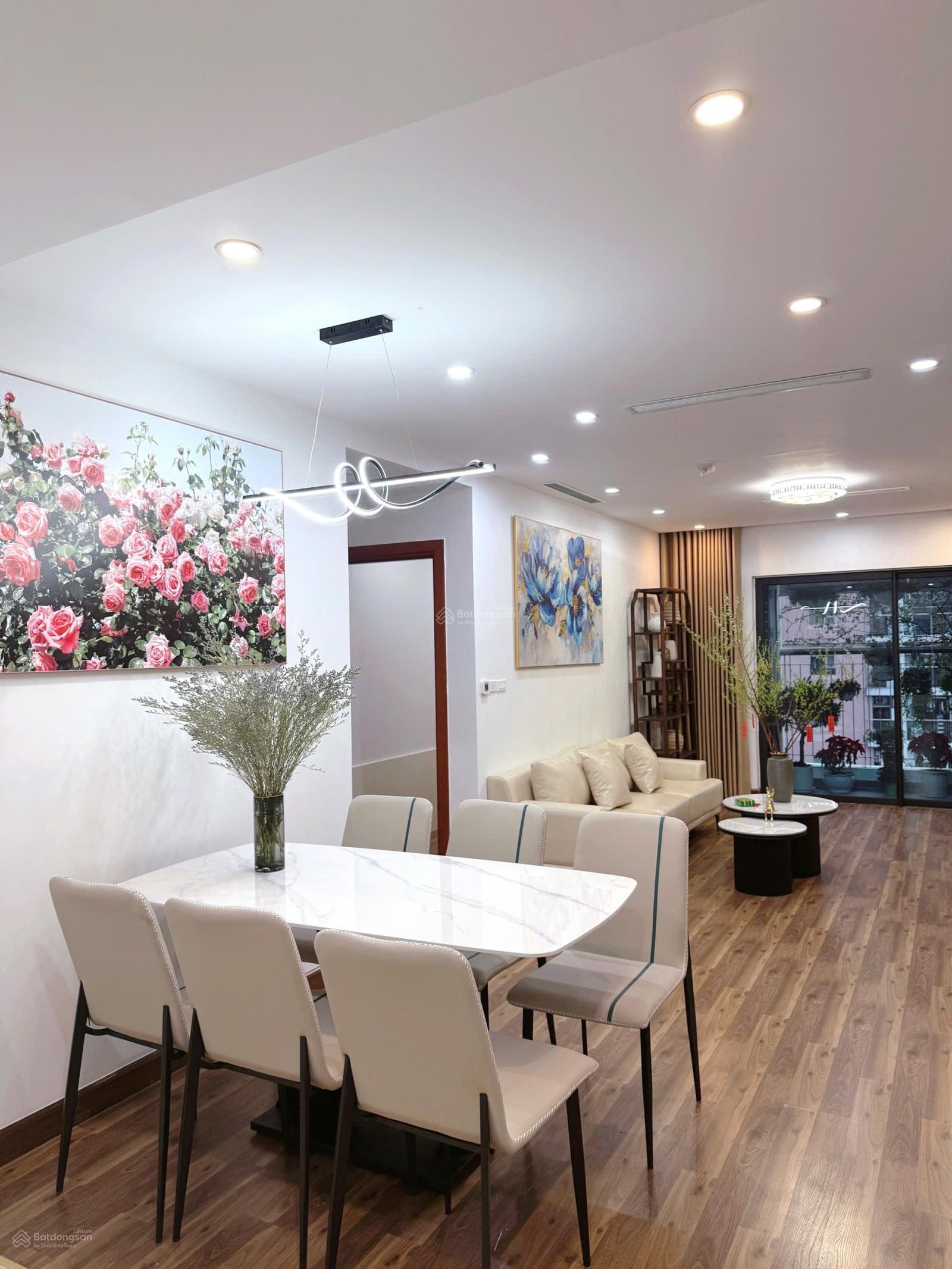 Cho thuê căn hộ ở chung cư Sunsquare, 21 Lê Đức Thọ DT 100m2 3PN full đồ 16 triệu