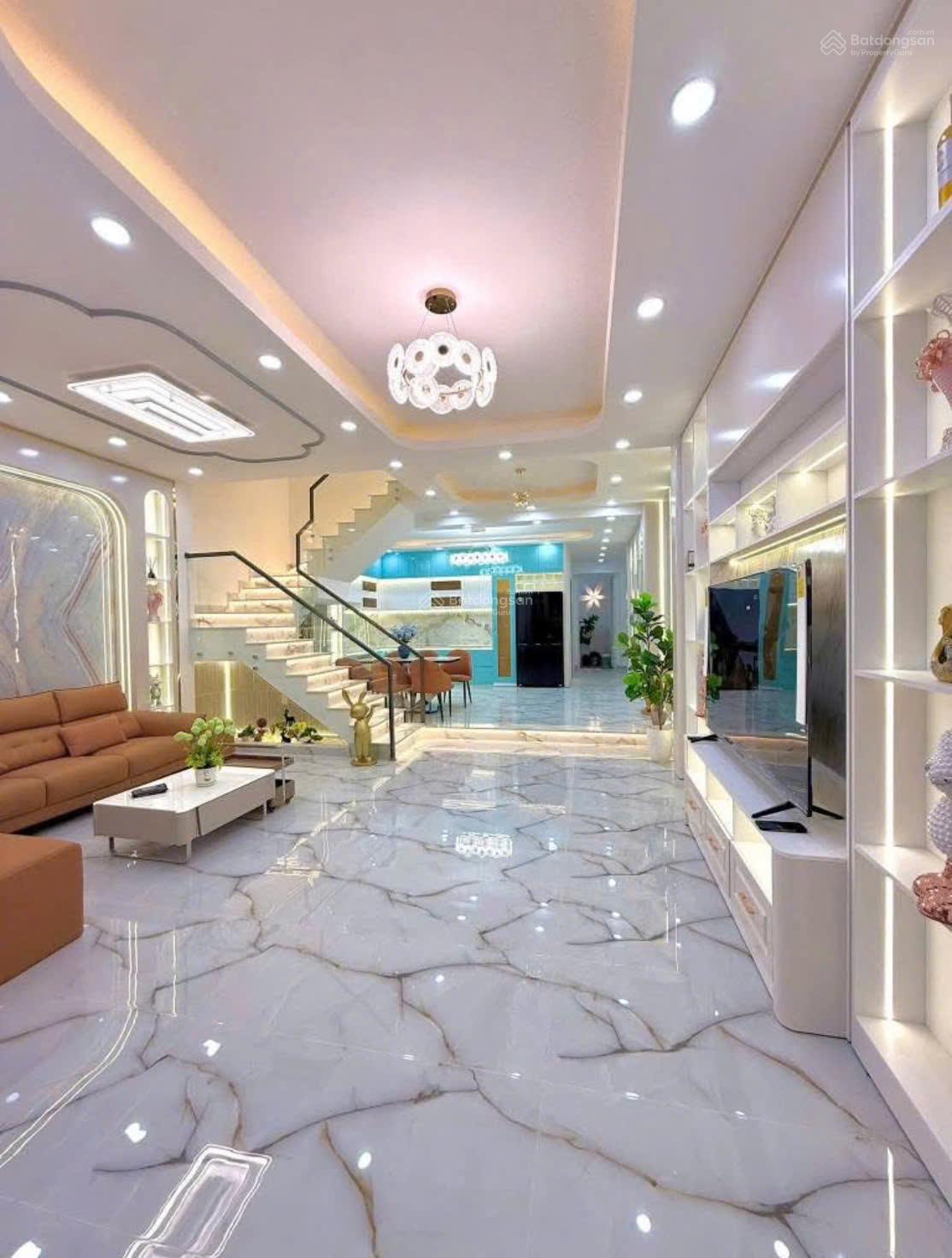 Chính chủ cần bán biệt thự Phước Kiển, Nhà Bè liền kề GS Metro, xe hơi ra vào thoải mái