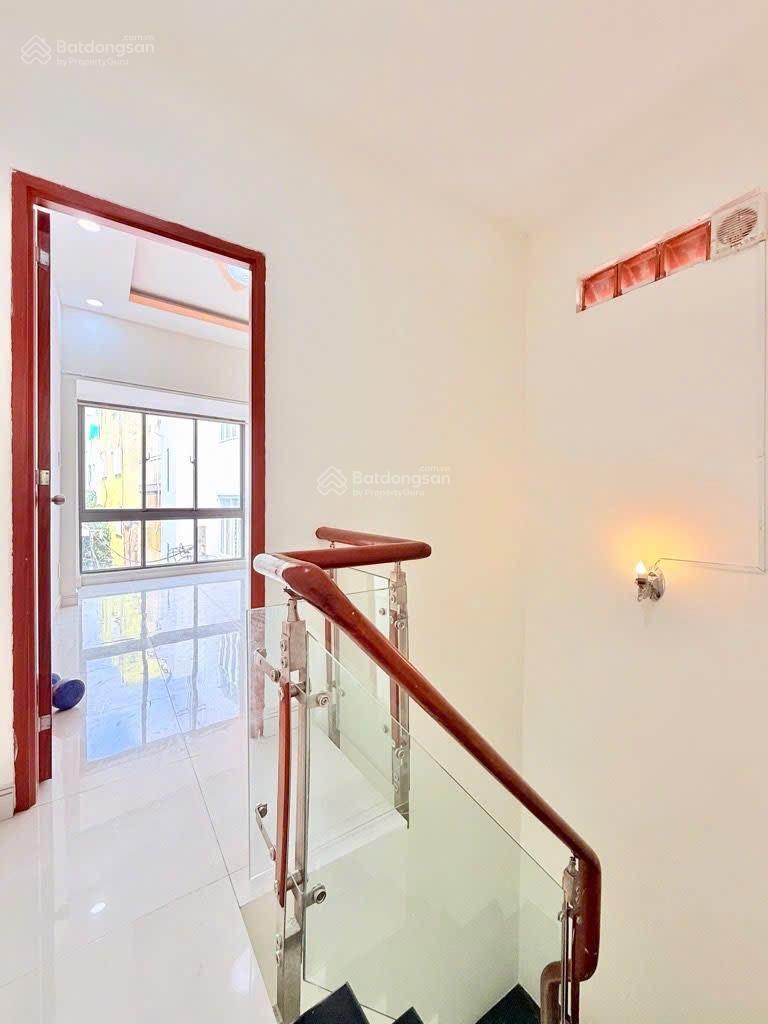 Chỉ 4.25 tỷ -Sát Hẻm Xe hơi- Nhà Đẹp Khu Víp Phan Đình Phùng-Phường 1- 3 Tầng-2PN-Phú Nhuận Chỉ 4.25 tỷ -Sát Hẻm Xe hơi- Nhà Đẹp Khu Víp Phan Đình Phùng-Phường 1- 3 Tầng-2PN-Phú Nhuận