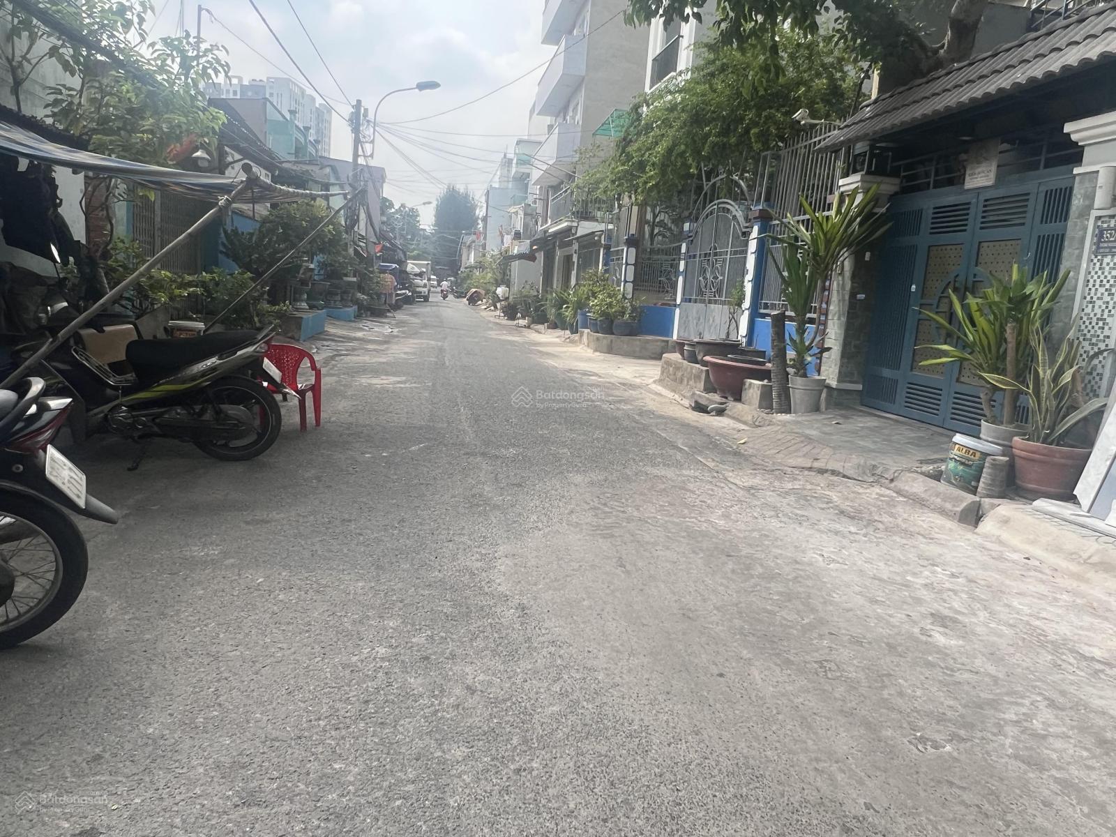 Bán gấp góc 2mt hxh Lê Đình Cẩn ngang 8m