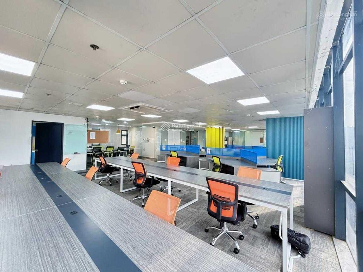 Bán Nhà Mặt Tiền Lê Văn Sỹ - Q.Phú Nhuận, Diện tích : 4.3 x 25m. Công nhận : 107.7m2 - Giá 30 tỷ