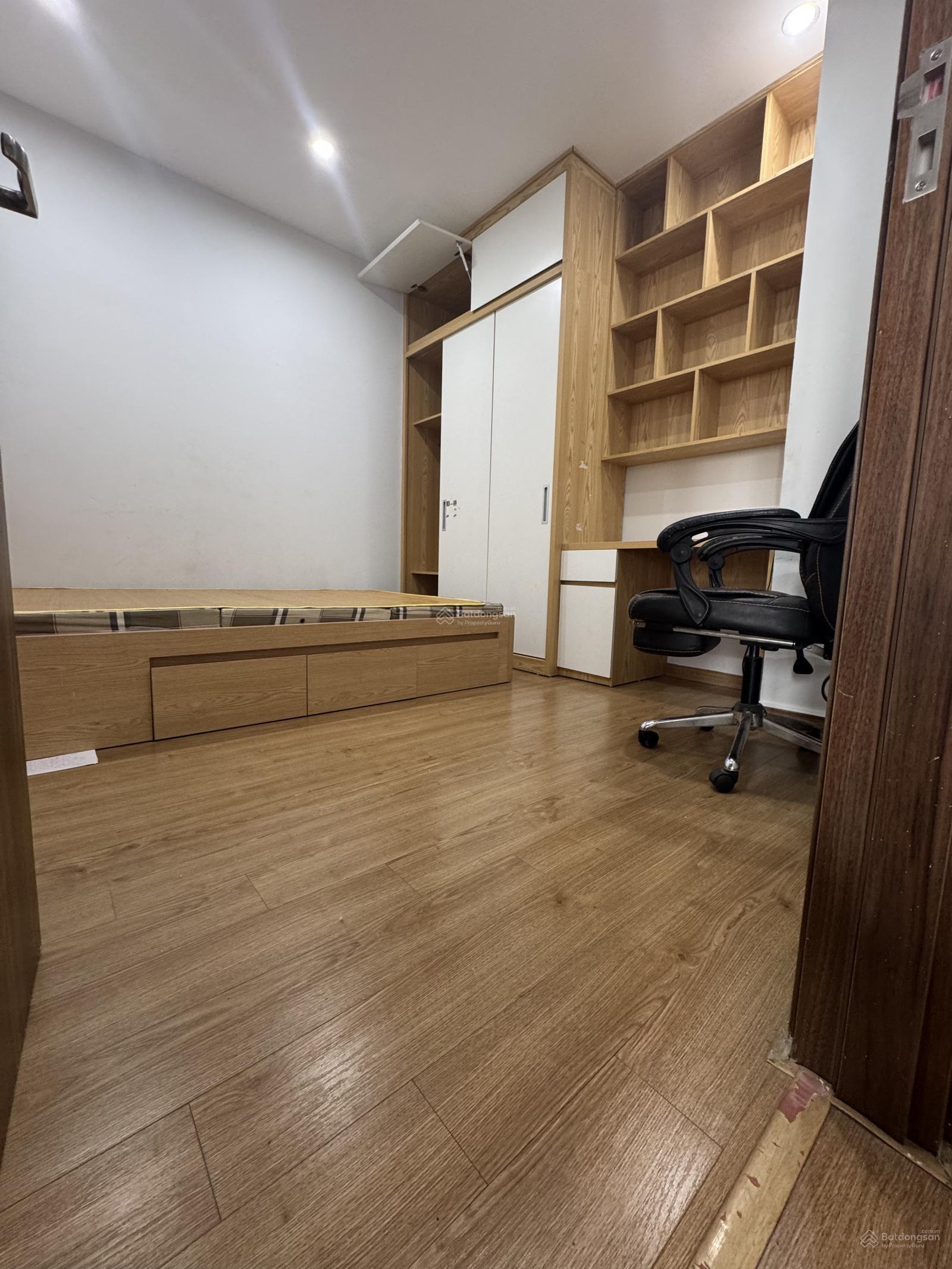 Chính chủ cần bán nhanh CH 91m toà K35 Tân Mai, 3PN, ful nội thất. Giá 7.8ty LH: 0987 459 ***