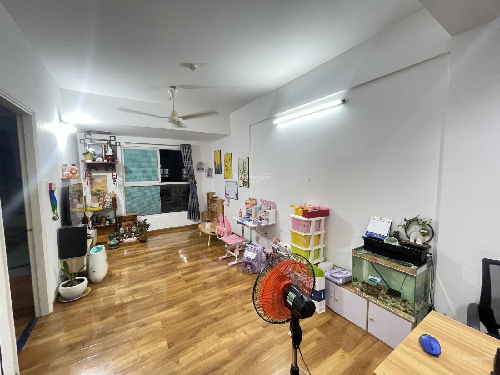 Bán căn 2PN 2WC Block A7-A8 nhà đẹp, view thoáng mát. Hình ảnh thật 100%