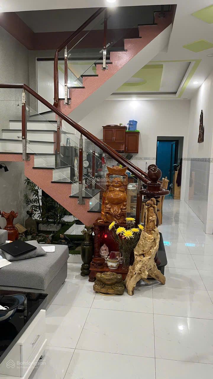 Nhà 1 lầu kiên cố sổ riêng Dĩ An, thiết kế hiện đại, đường bê tông 7m, giá 4.2 tỷ TL
