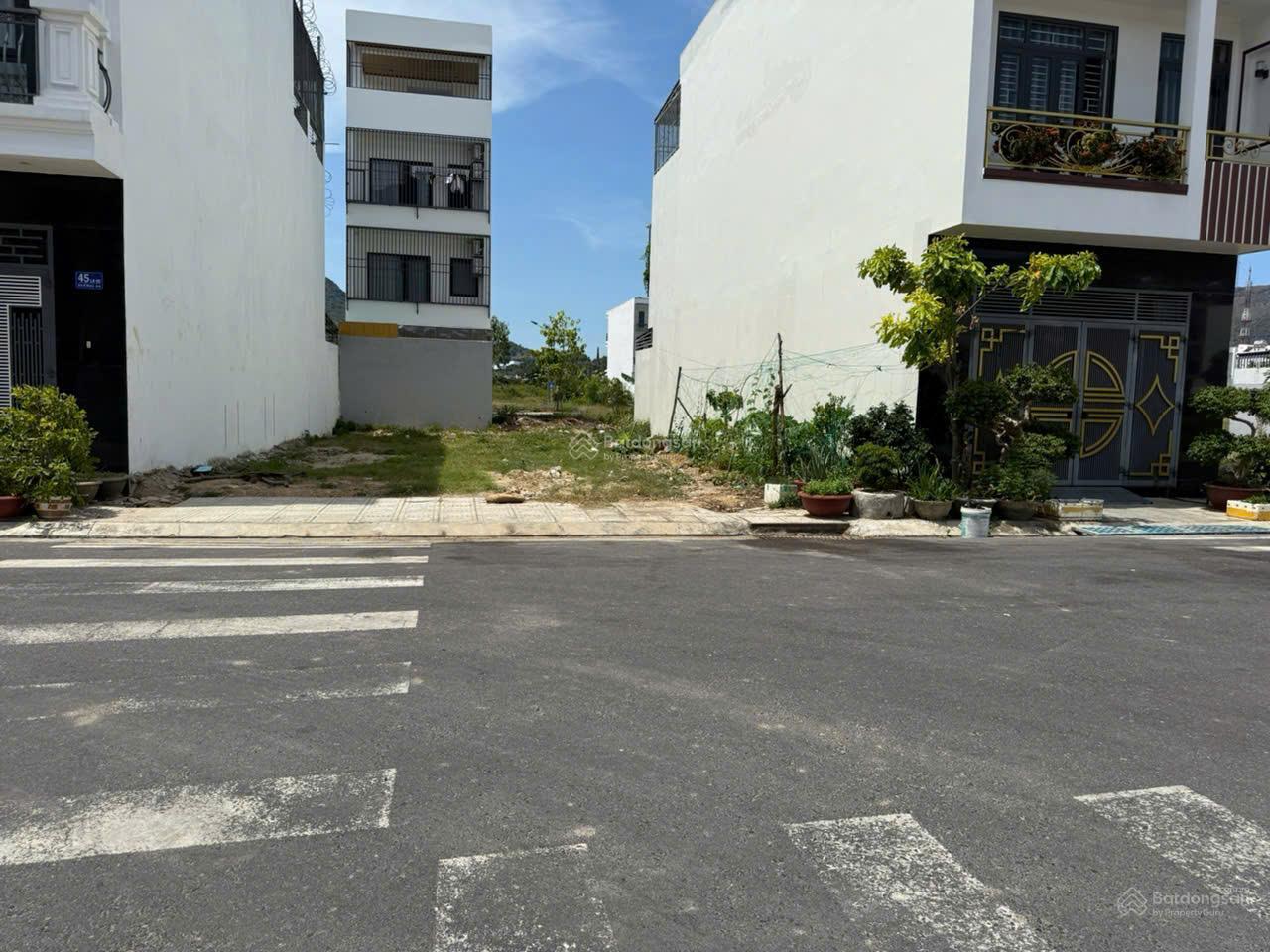 Bán Đất KĐT Nam Vĩnh Hải - 100m2 - Đối Diện Công Viên - Đường 13m - Sổ Đỏ Giá Tốt 4.35 Tỷ