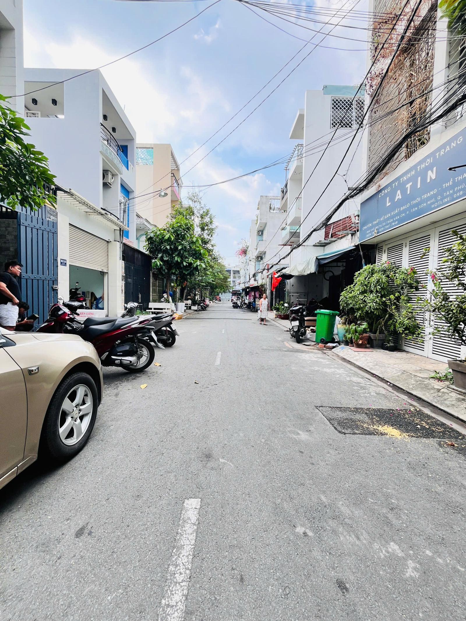 Nhà hẻm 8m Thông bàn cờ Đường Trần Văn Ơn_p.Tân Sơn Nhì, trệt 2 lầu, ST, DT: 4x17m, Giá: 9.8tỷ