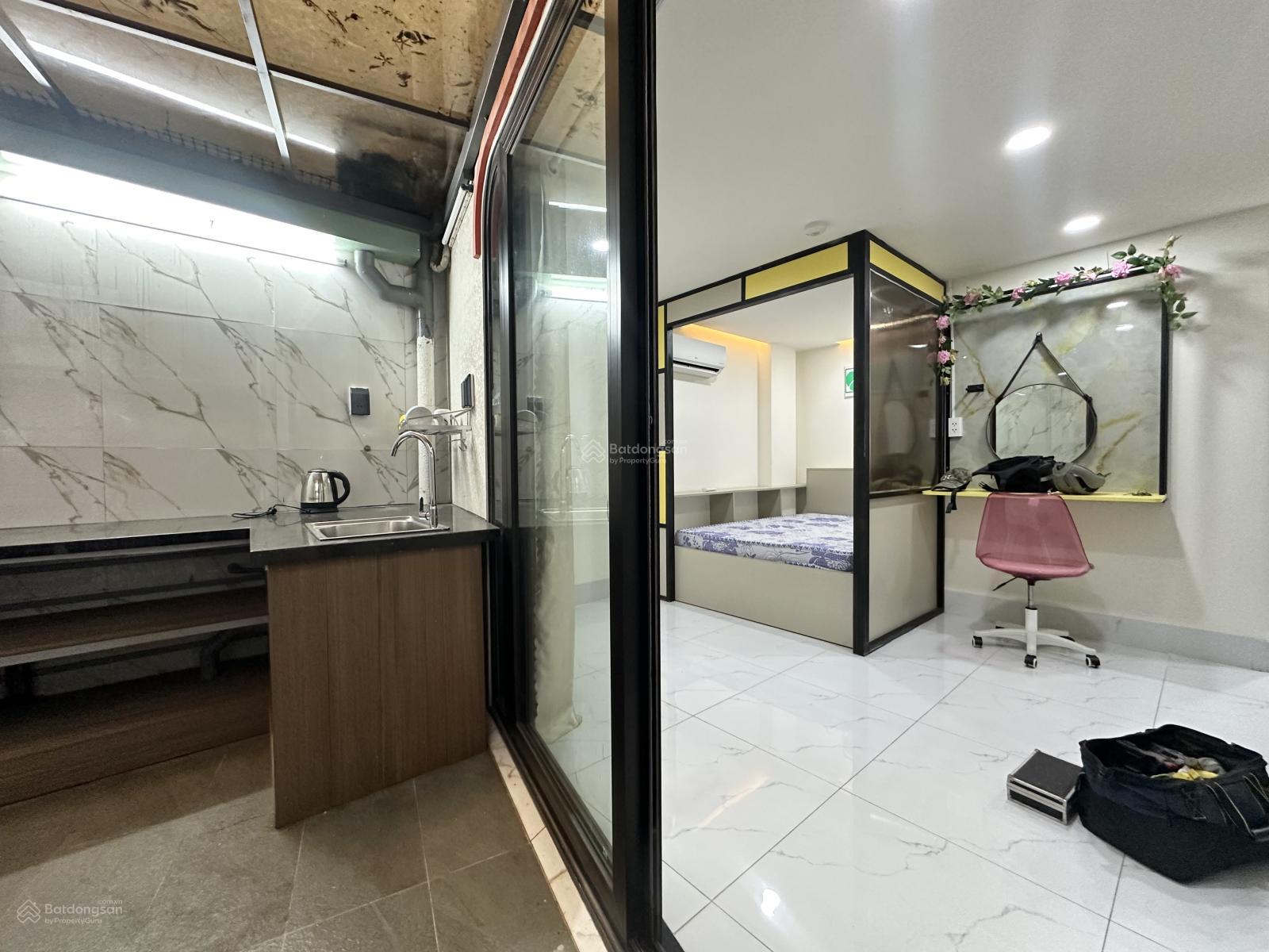 Cho thuê duplex 50m2 tách bếp 2PN-2WC gác cao 2m, gần toà nhà Viettel Q10, full nội thất, trống sẵn