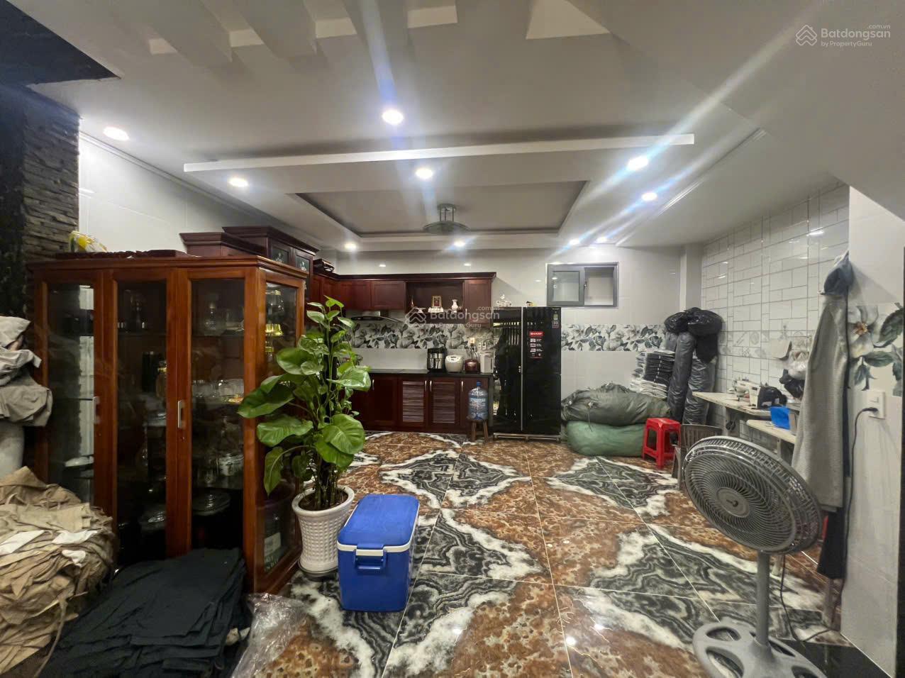 Nhà 4 lầu mới, hẻm xe hơi thông ngay chợ Tân Hương, ngang 6m Hiếm. DT 72m2 giá 10.8 tỷ tl