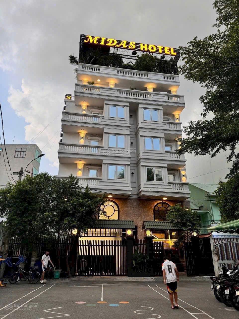 Toà nhà tốt nhất KV - MT Đặng Dung, Quận 1 - DT 14 x 25m - HĐT 300Tr/Tháng - Hầm 7 Tầng - 180 Tỷ