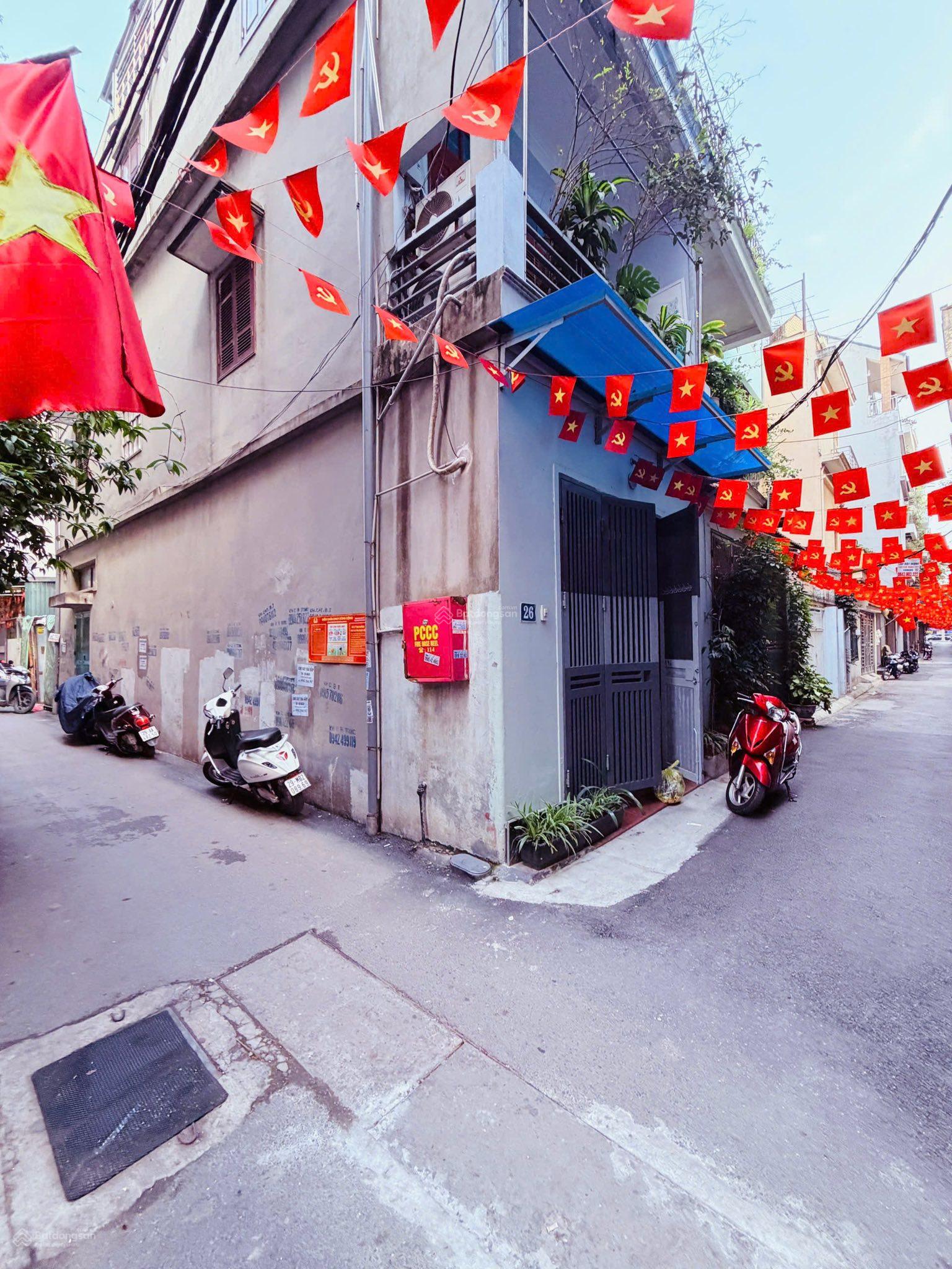 Bán nhà cấp 4 rộng đẹp Phố Trạm LB - ô tô đỗ cổng gần Aeon Mall - 91m2, 14.8 tỷ