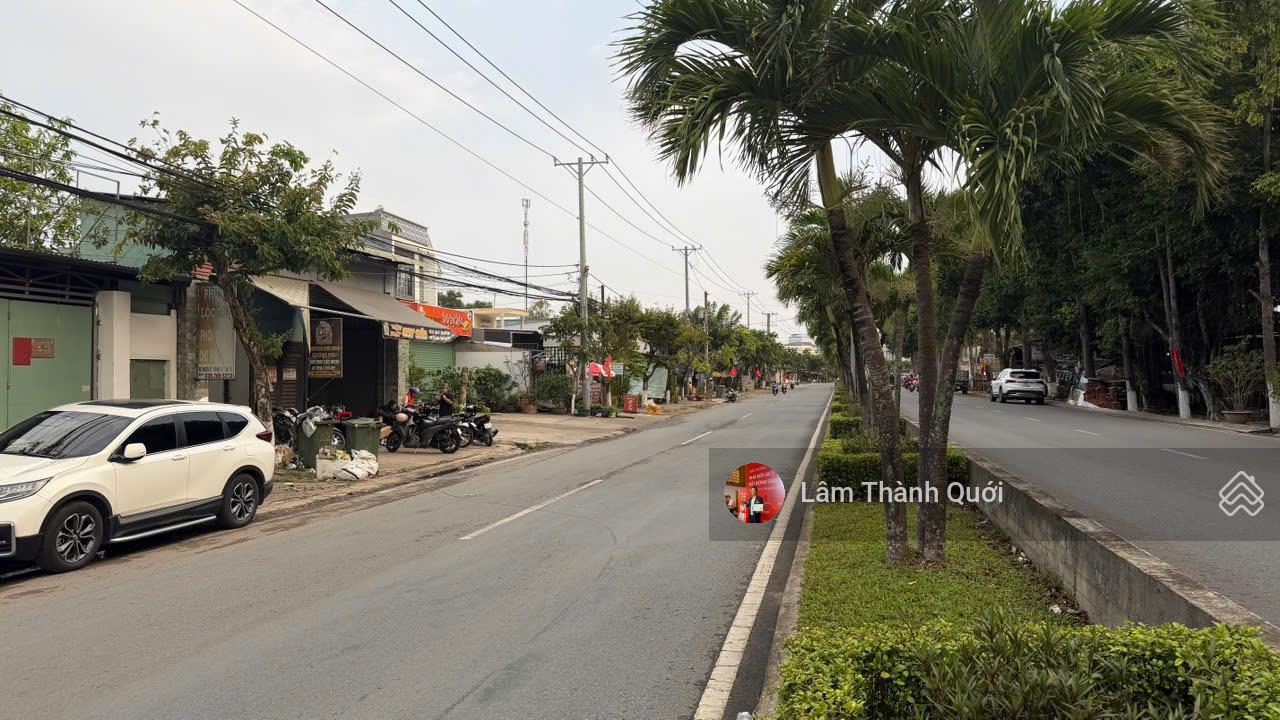 Bán nhà MT Quốc Lộ 57, gần Bệnh Viện Đa Khoa Vĩnh Long, 1500m2, 22 tỷ